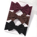 Set di 3 fasce elastiche per neonati con grandi fiocchi nei colori bordeaux, marrone e nero - Rosso Vino-Marrone-Nero (3AH) / Set di 3 pezzi