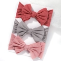 Tre fasce elastiche per neonati con grandi fiocchi in rosso mattone, grigio e rosa - Rosso Mattone + Grigio Medio + Rosa Chiaro (FD3571-3AE)