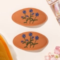 Set di due fermagli per capelli in tessuto arancione con ricami floreali blu per ragazze - Arancione Caldo Fiore Blu (2)