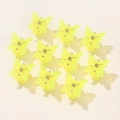 Detailansicht von zehn fluoreszierenden gelben Mini-Schmetterlings-Haarklammern mit Federn - Fluoreszierendes Gelb (10A-18)