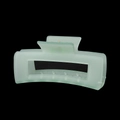 Vue détaillée de la pince à cheveux givrée vert avocat avec design ajouré rectangulaire - Emballage en vrac / 10.5cm / Vert