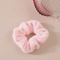 Elastico per capelli in finta pelliccia di coniglio rosa con texture morbida - Stile Peluche / M / Rosa Chiaro
