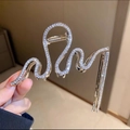 Pince à cheveux élégante en forme de vague argentée avec strass et glands brillants - Style Vague Tout Strass (11CM)