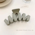 Matte grey-green oversized hair claw clip in Korean style for women daily styling - 11cm N-Shaped Style / Silver Gray