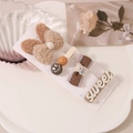 Set di 4 fermagli per capelli con fiocco in peluche e resina in toni caldi - Stile Caffè al Latte 5