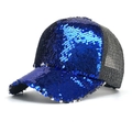 Gorra de béisbol estilo trucker con lentejuelas azules, malla negra y acabado brillante - Azul
