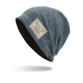 Gorro slouchy de punto azul grisáceo con diseño de doble capa y parche rock vintage - Azul