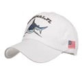 Berretto da baseball bianco con ricamo squalo blu e toppa bandiera USA sul lato - Bianco
