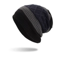 Bonnet en maille doublé polaire avec motif losanges tricolore noir, gris et bleu marine hiver - Noir
