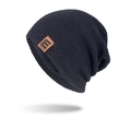 Dicke schwarze Strickmütze mit Fleece-Futter und einem braunen Leder-Patch - Marineblau