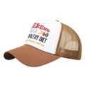 Gorra trucker WEEKEND con bordado de frutas y visera marrón en contraste de malla - café