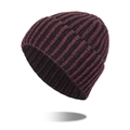 Bonnet d'hiver en tricot avec motif à rayures côtelées bordeaux et noires - Rouge