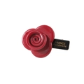 Pince à cheveux rose rouge faite main en acétate avec logo doré sur base noire - Rose Rouge