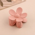 Pince à cheveux fleur rose mat au design de pétales pour coiffure élégante - Style Dépoli / Rose Lotus