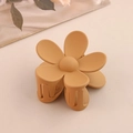 Pince à cheveux fleur jaune gingembre mat avec design à 5 pétales pour un style élégant - Kaki