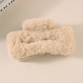 Pince à cheveux en peluche beige, grande pince requin en fourrure pour l'hiver - Chameau
