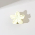 Minimalistische 4,5 cm gelbe Frangipani-Blüten-Haarklammer mit glänzendem Harz-Finish - #4 Milchig Weiß - 45 Cm Frangipani / Großverpackung