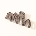 Elegante pinza per capelli ondulata floccata con motivo a foglie in grigio-marrone retrò - Stile con Stampa a Onde (Caffè Chiaro) / Confezione sfusa