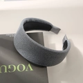 Cerchietto lavorato a maglia grigio scuro a righe con fodera interna antiscivolo - grigio scuro