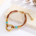 Bracelet bohème en cuir marron avec perles en acier inoxydable et détails turquoise - Pièce Centrale en Triangle Irrégulier (S-B1295-A)