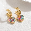 Orecchini a cuore vintage francesi in oro con intarsio di pietre colorate a conchiglia - Stile Conchiglia Multicolore