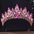 Elegante rotgoldene Brautkrone mit magentafarbenen Kristallen und floralen Schmucksteinen - KC Gold Klar & Rosenroter Strass