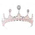 Détail d'un diadème de princesse fait main avec perles blanches et cristaux roses brillants - Argent