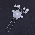Spilla per capelli da sposa con fiori di resina bianca e perle su filo d'argento - Bianco