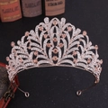 Dettaglio ravvicinato della tiara da sposa in lega d'oro rosa con foglie e strass - Oro Rosa Strass Pesca