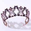 Dettaglio corona barocca di lusso con cristalli viola e perle color lavanda - Rame Antico Strass Viola Perla Artificiale