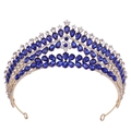 Dettaglio della corona dorata da sposa con cristalli blu scuro a goccia e piccoli diamanti - Oro Blu (KC Oro Cristallo Blu)