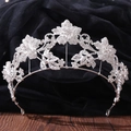Dettaglio della fascia da sposa con foglie in lega d'argento e strass scintillanti - Argento Spesso Strass Bianchi
