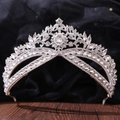 Corona da sposa di lusso con base in metallo argento e cristalli chiari su velluto - Argento Spesso Strass Bianchi
