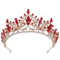Détail de la couronne de mariée avec alliage doré et strass rouges en forme de goutte - KC Or Strass Clair et Rouge