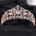 Détail de couronne de mariée en or rose avec strass AB et motifs floraux ajourés - Or Rose Strass AB