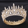 Goldene Brautkrone im Barockstil mit Kristall-Strasssteinen für Hochzeit und Feiern - KC Gold Weißer Strass