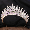Vue détaillée d'une couronne de mariée luxueuse avec des strass AB sur alliage argenté - Silver + AB Rhinestone
