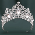 Exquisites Brautdiadem in Silber mit klaren Kristallen im barocken Blumendesign für Hochzeiten - Dickes Silber Weißer Strass