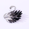 Elegante zwaan broche met zwarte en grijze kristallen op een zilveren metalen basis - Zilver Zwart Stijl