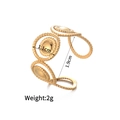 Detailansicht goldener geometrischer Ring mit Maßen von 1,1 cm und 2g Gewicht - Gedrehtes Seil Kuppel Hohler Stil (r743-c)