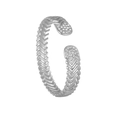 Dettaglio del bracciale argento a serpente con strass scintillanti sulle estremità - Stile Zirconia Tono Argento