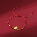 Pulsera artesanal de cuerda roja con dije de sycee dorado símbolo de buena fortuna - Rojo