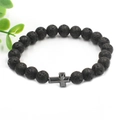Handgefertigtes schwarzes Lavastein-Perlenarmband mit metallischem Silberkreuz für Damen und Herren - Massives Kreuz Stil 2