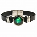 Bracciale regolabile in silicone nero con segno zodiacale in acciaio e galassia a spirale verde - Nero