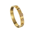Eleganter 18K vergoldeter Titanstahl-Armreif mit Zirkonia-Herz und Milgrain-Detail - Gold Weiß Herz Kreuz Stil (B1144-bai)