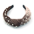 Elegante cerchietto in velluto marrone con nodo e perle bianche per capelli donna - caffè