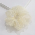 Chouchou chic en organza blanc cassé avec plis en maille douce pour chignons - Organza / Blanc Cassé (RT-478-F)