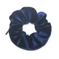 Scrunchie in velluto blu scuro con una tasca nascosta con zip per piccoli oggetti - Blu scuro