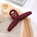Grande pince à cheveux rouge foncé mat pour coiffures élégantes de style français - Cuir Verni Bordeaux