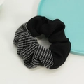 Elegante elastico per capelli retrò con motivo a righe e quadri su sfondo color crema - Nero